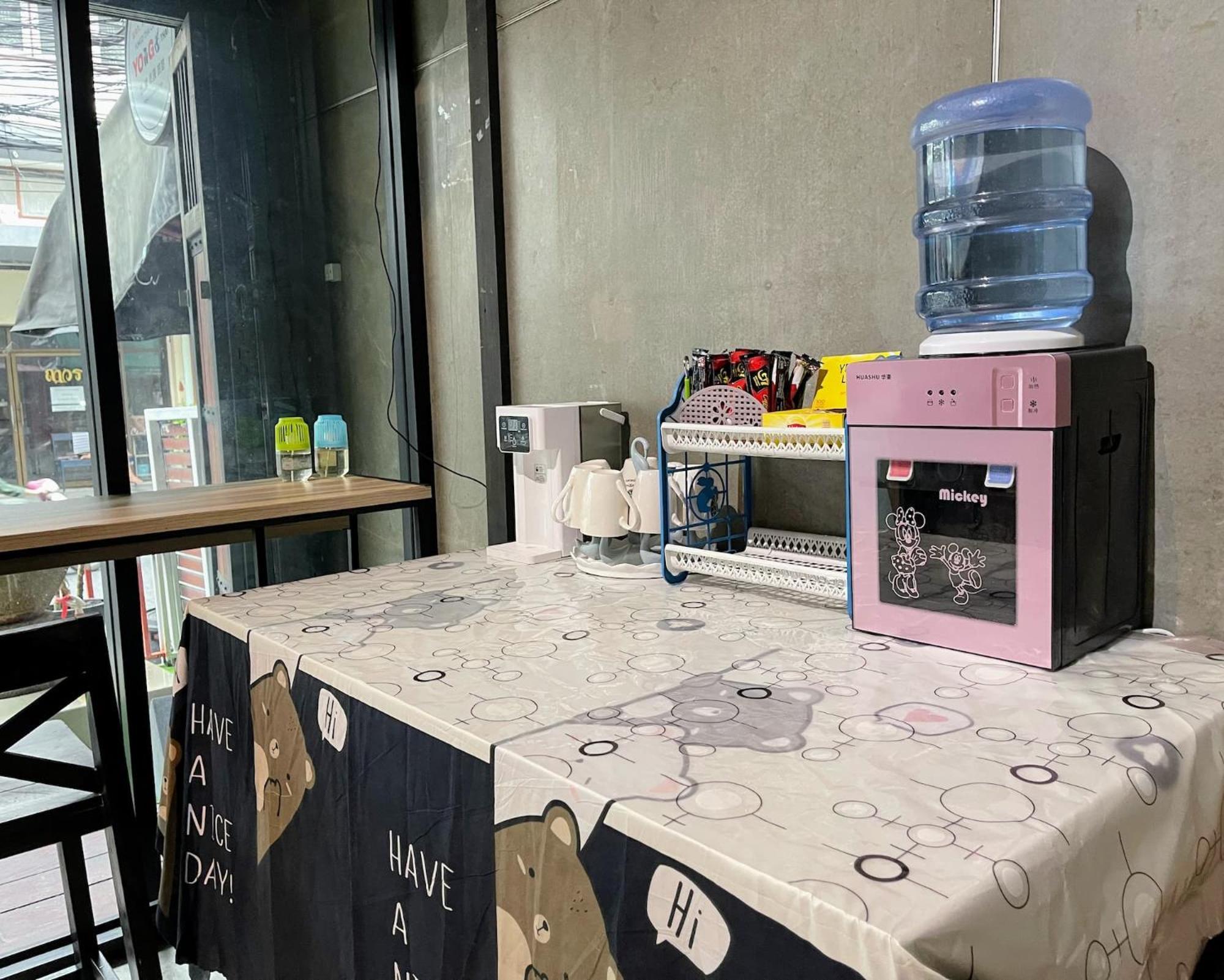 Yowgothai Hostel Bangkok Ngoại thất bức ảnh