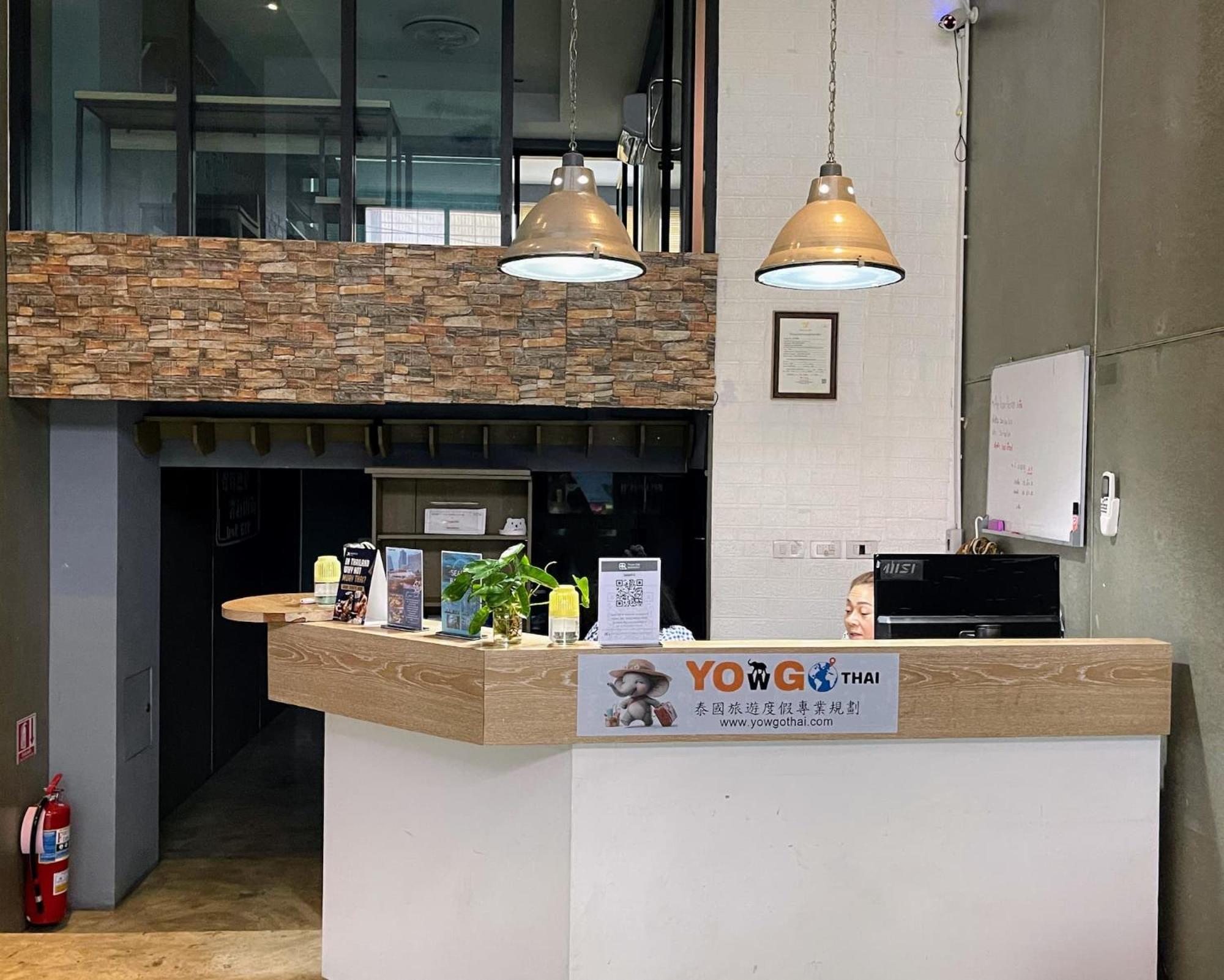 Yowgothai Hostel Bangkok Ngoại thất bức ảnh